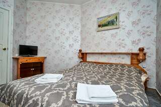 Гостиница Омега-клуб Севастополь Четырехместный номер-5