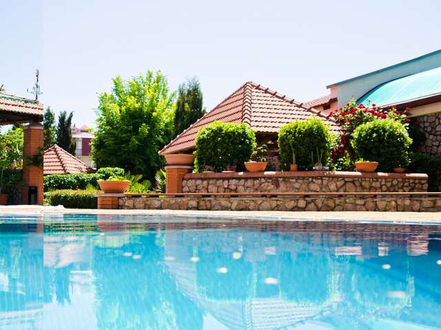 Гостиница Омега-клуб Севастополь-95